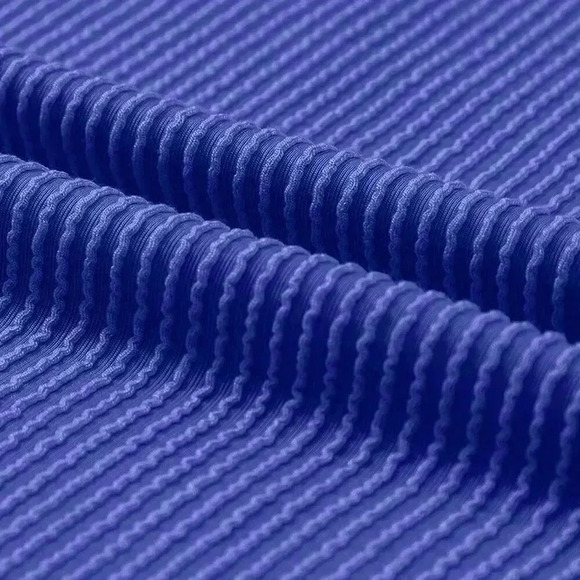 Royal Blue Casual Women's Twisted Threaded Short-Sleeved T-Shirt - Picture 8 of 8